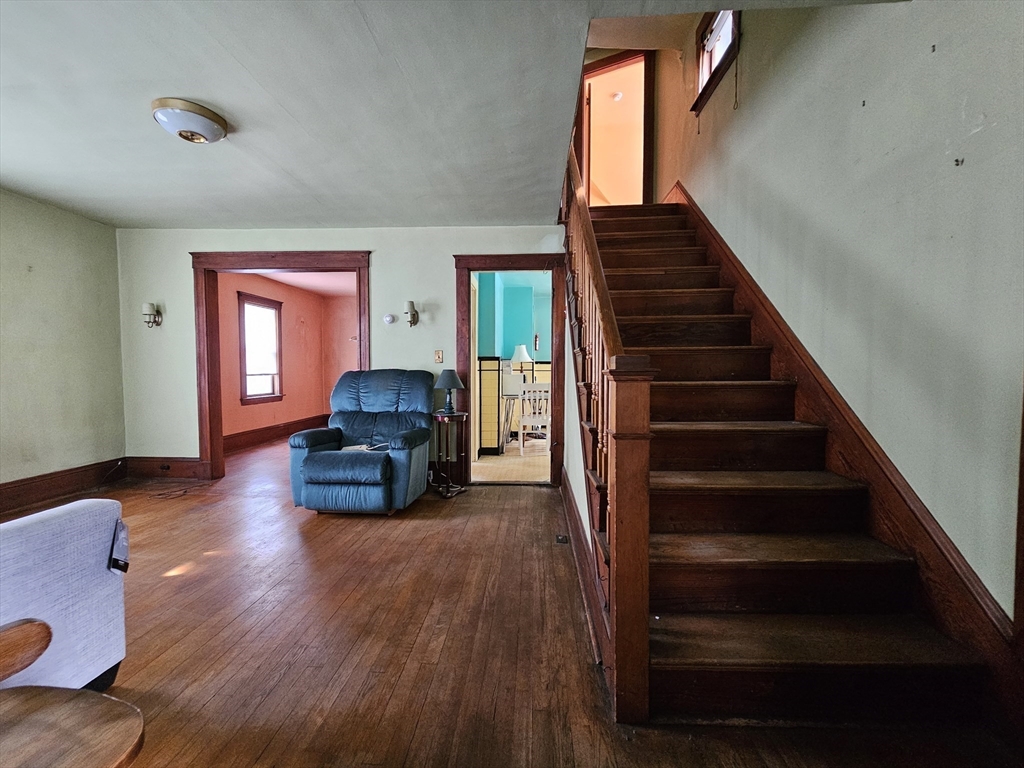 994 Pleasant St