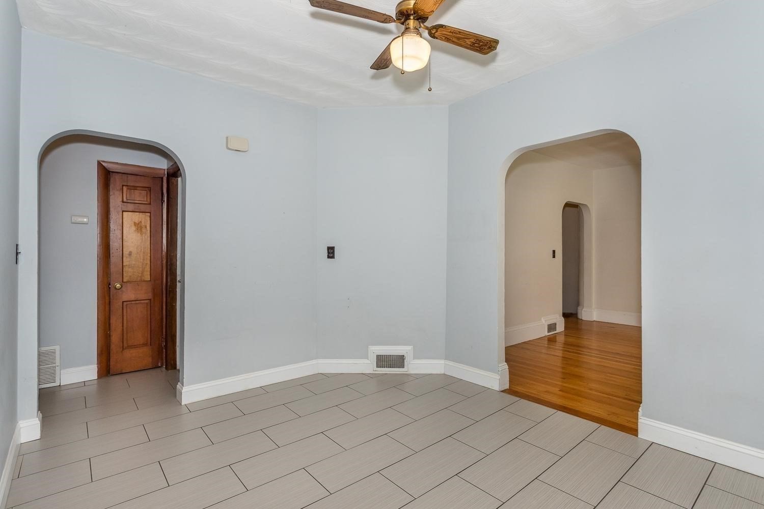 67 Cleverly Ct