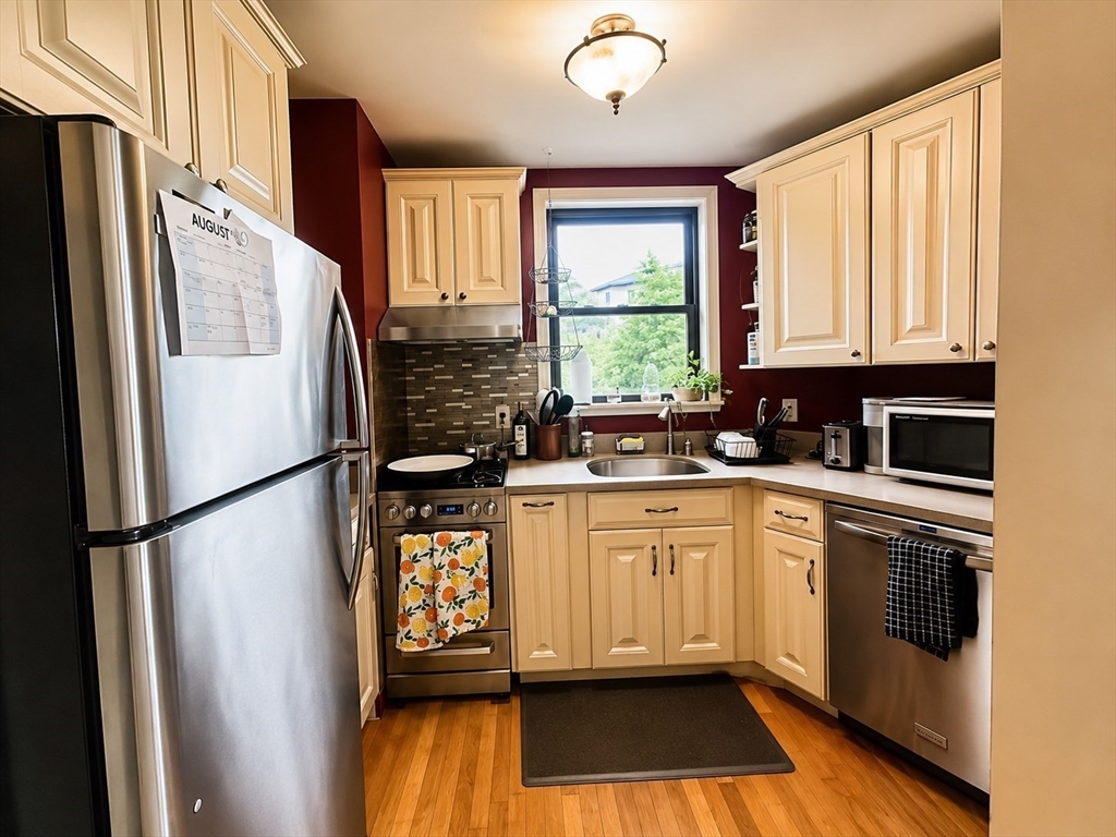 1706 Commonwealth Ave # 31