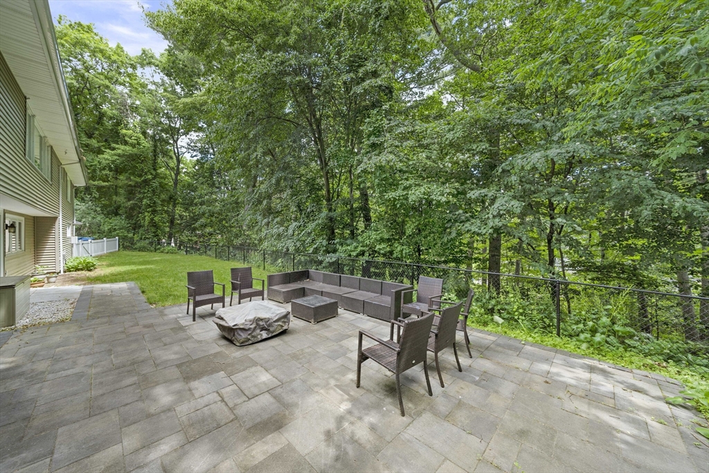 41 Algonquin Rd