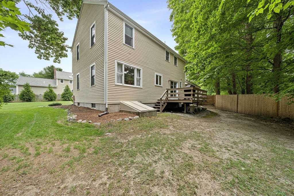 18 Mulberry Ln