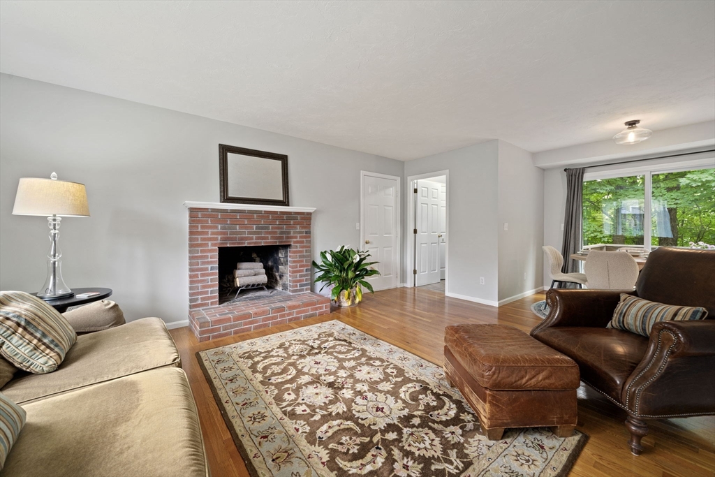 18 Mulberry Ln