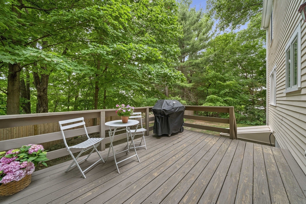 18 Mulberry Ln