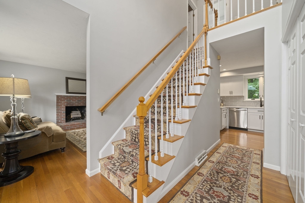 18 Mulberry Ln