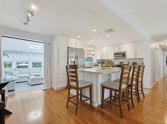 29 Stratford Ave