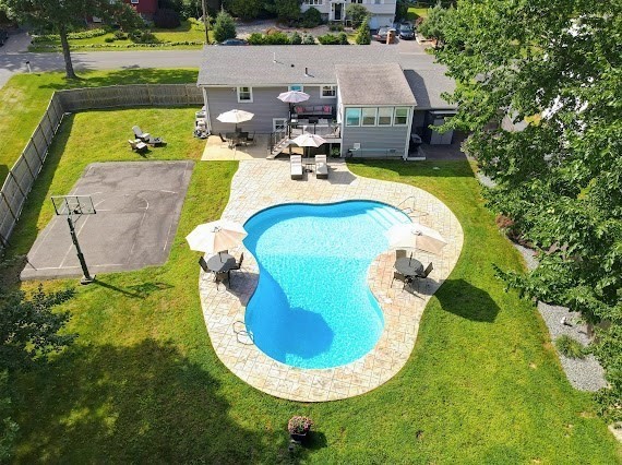 29 Stratford Ave