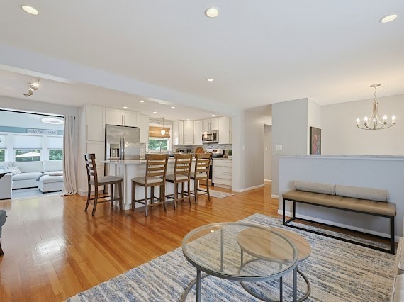 29 Stratford Ave