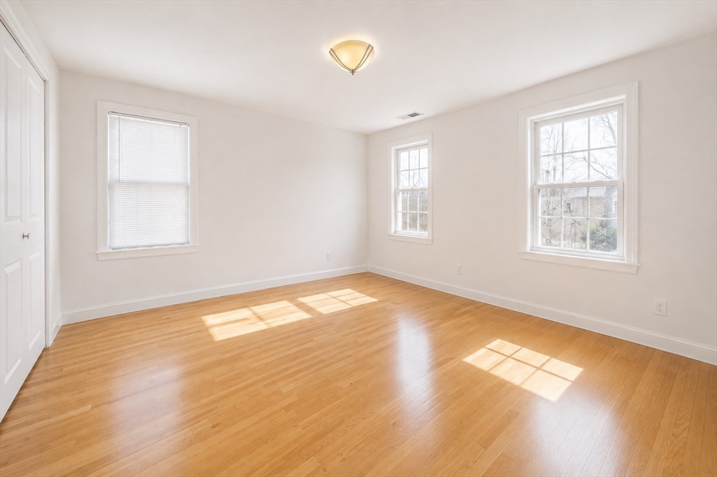 20 Coolidge Ave