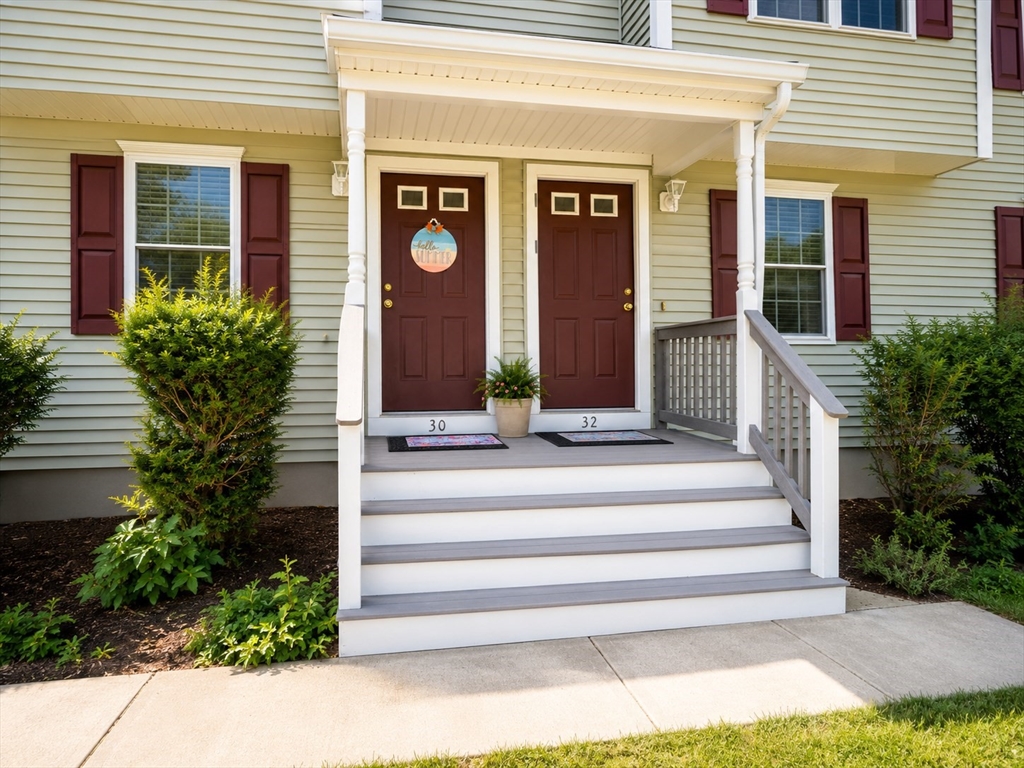 30-32 Harriet Thayer Ave # 1