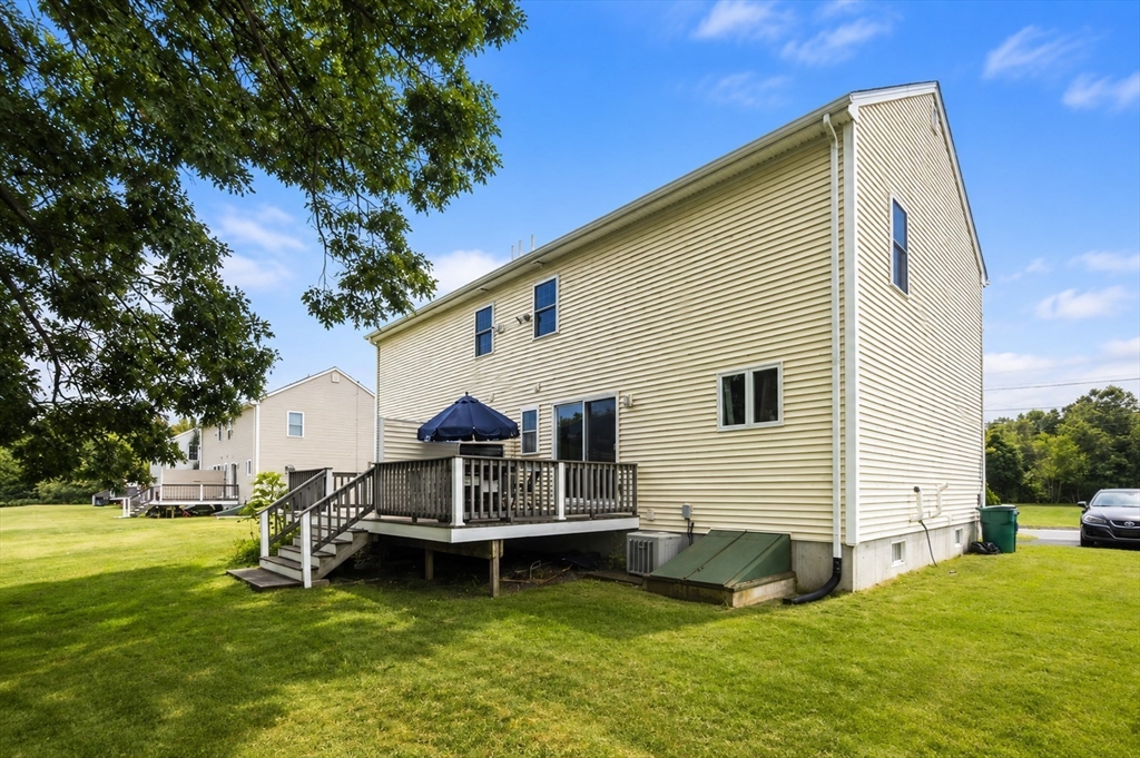 30-32 Harriet Thayer Ave # 1