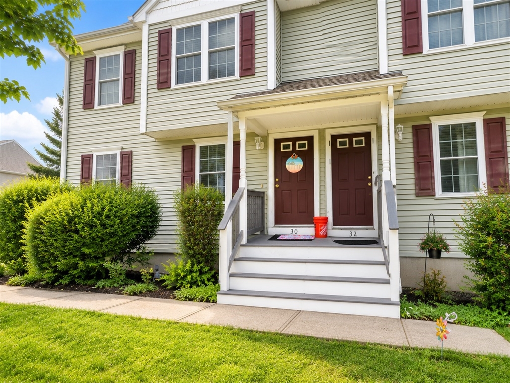 30-32 Harriet Thayer Ave # 1