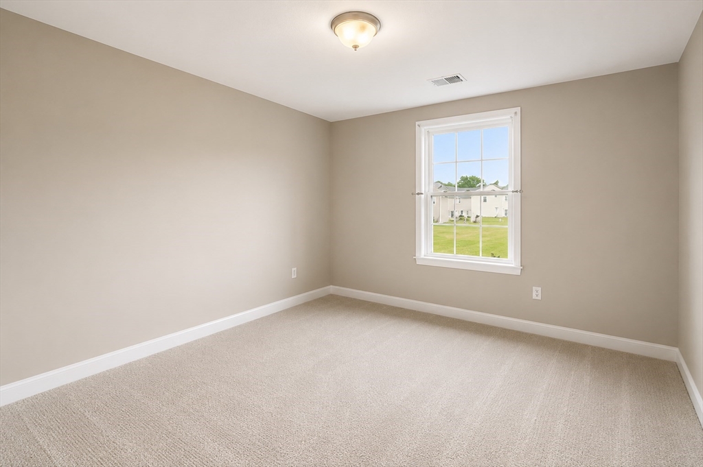 30-32 Harriet Thayer Ave # 1