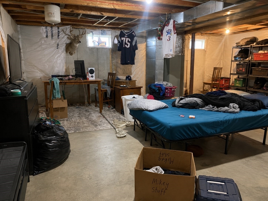 30-32 Harriet Thayer Ave # 1