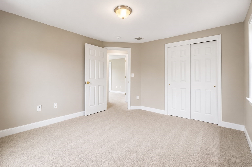 30-32 Harriet Thayer Ave # 1
