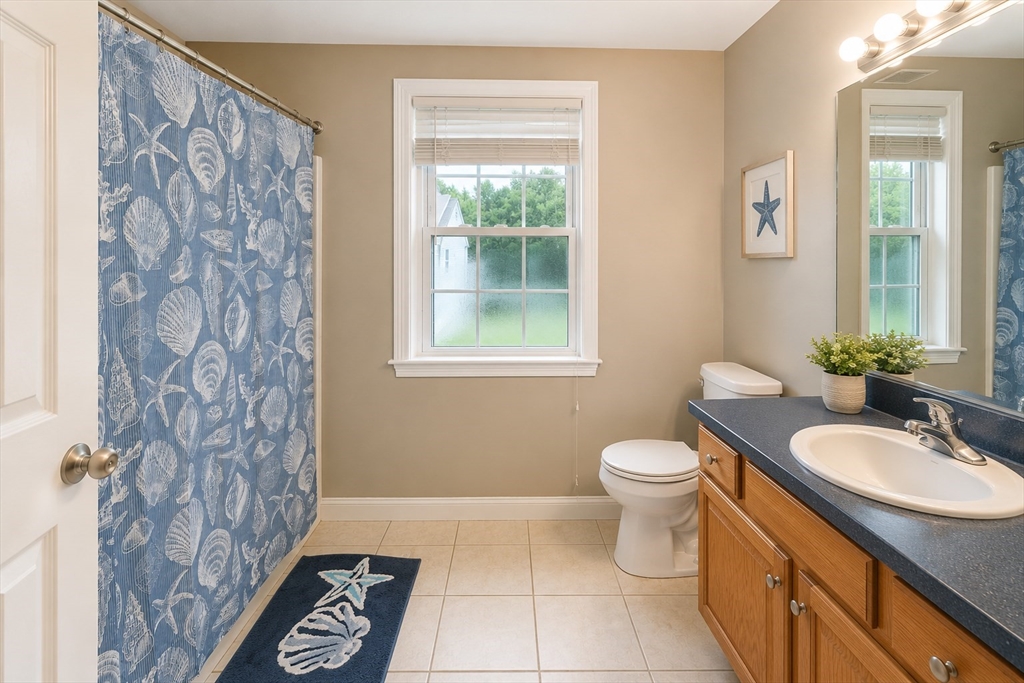 30-32 Harriet Thayer Ave # 1