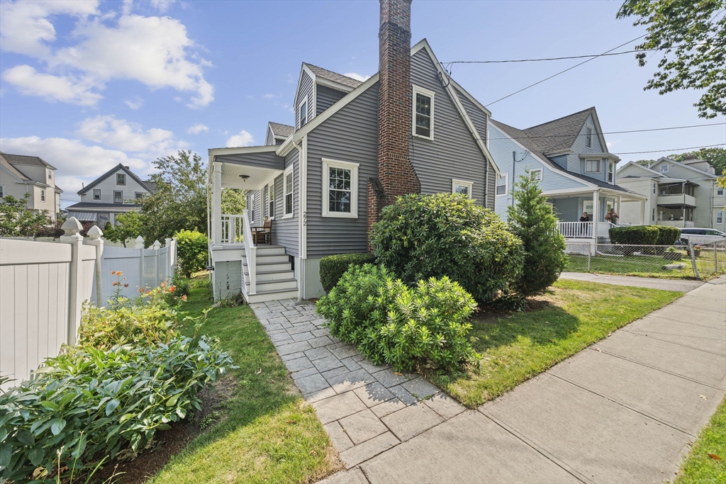 272 Belmont St