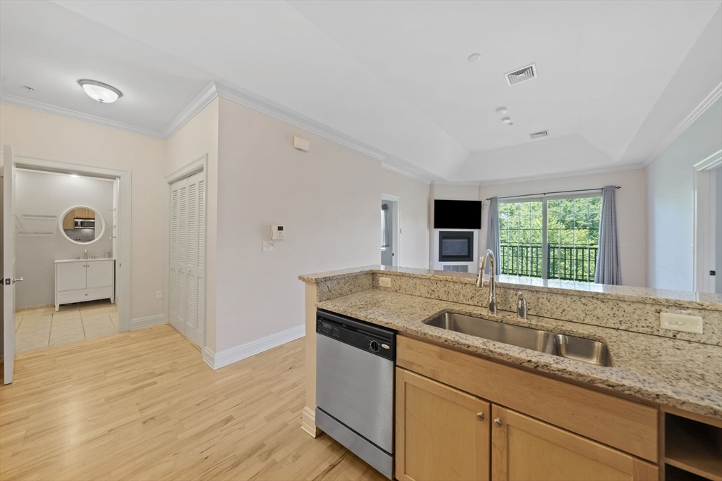 59 Walpole St # 307