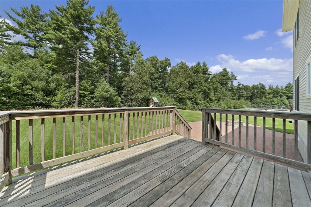 42 Magnolia Way