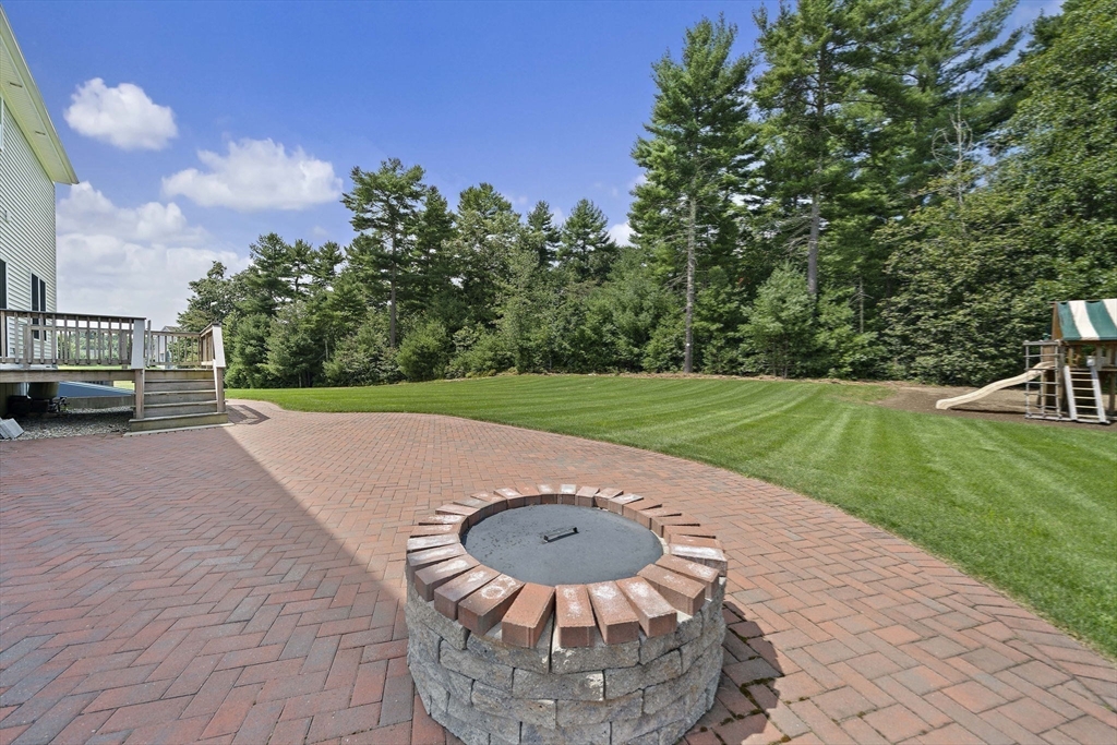42 Magnolia Way