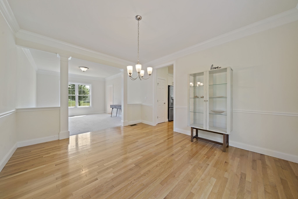 42 Magnolia Way