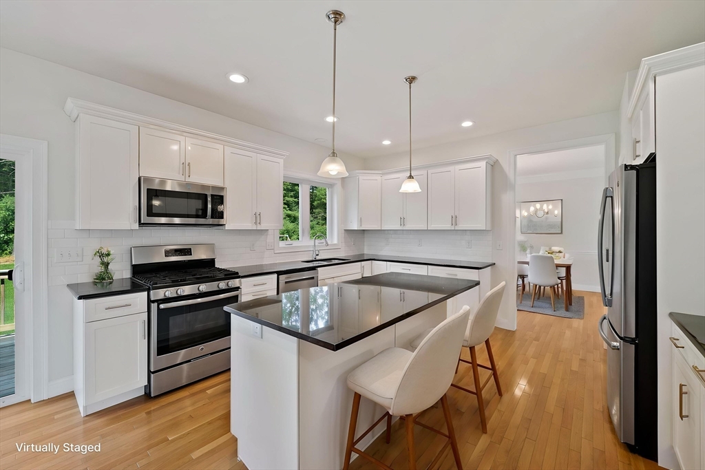 42 Magnolia Way
