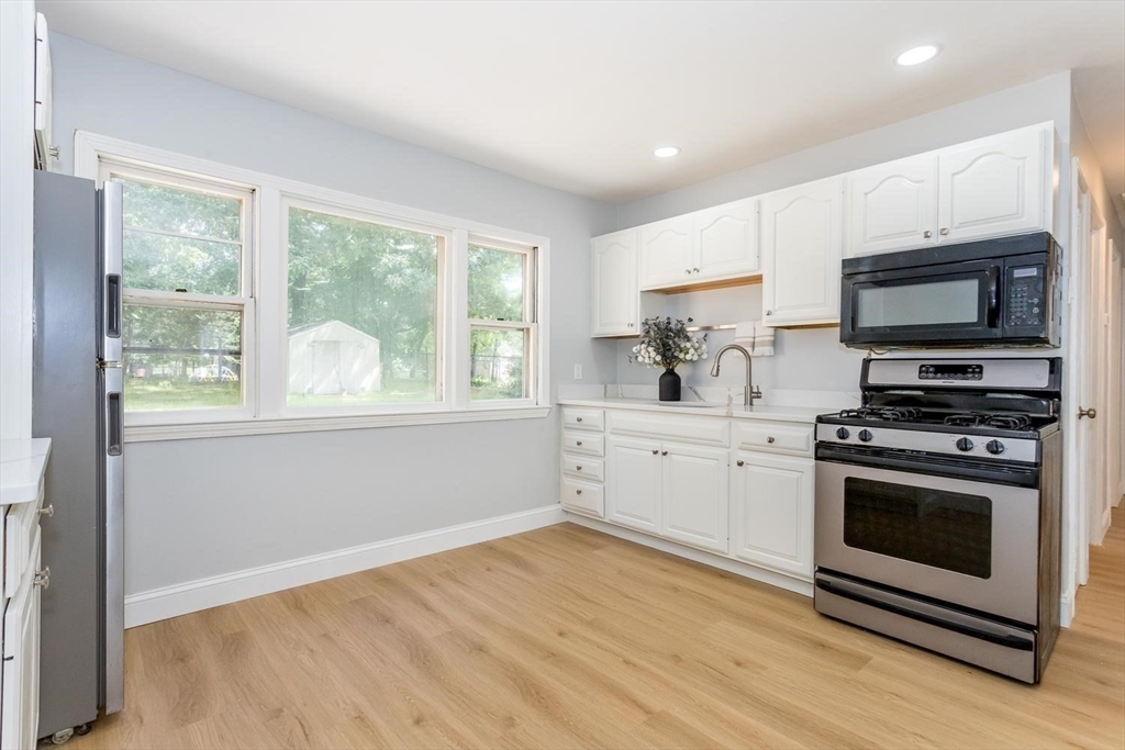 20 Rayburn Rd # 1