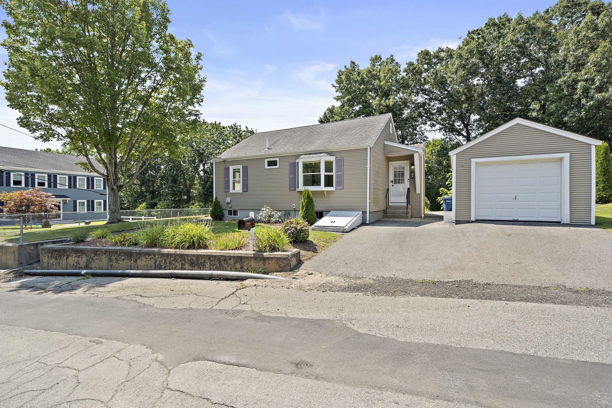 65 Fuller St