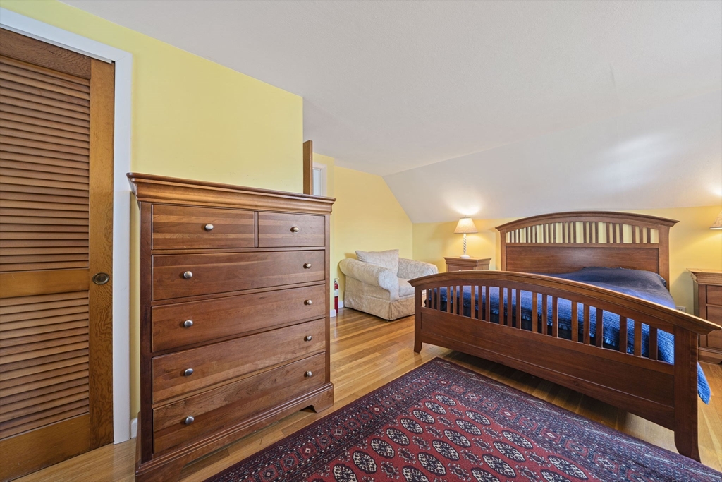 10 Curtis Cir