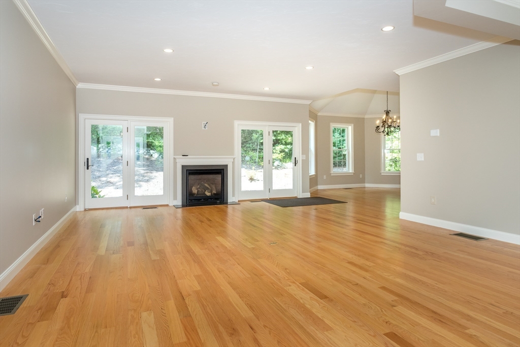 512 Fresh Meadow Ln