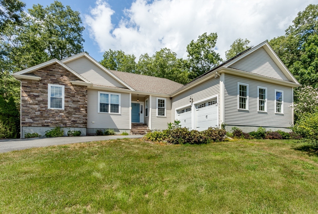 512 Fresh Meadow Ln