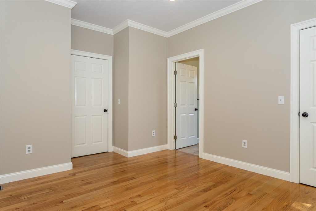 512 Fresh Meadow Ln