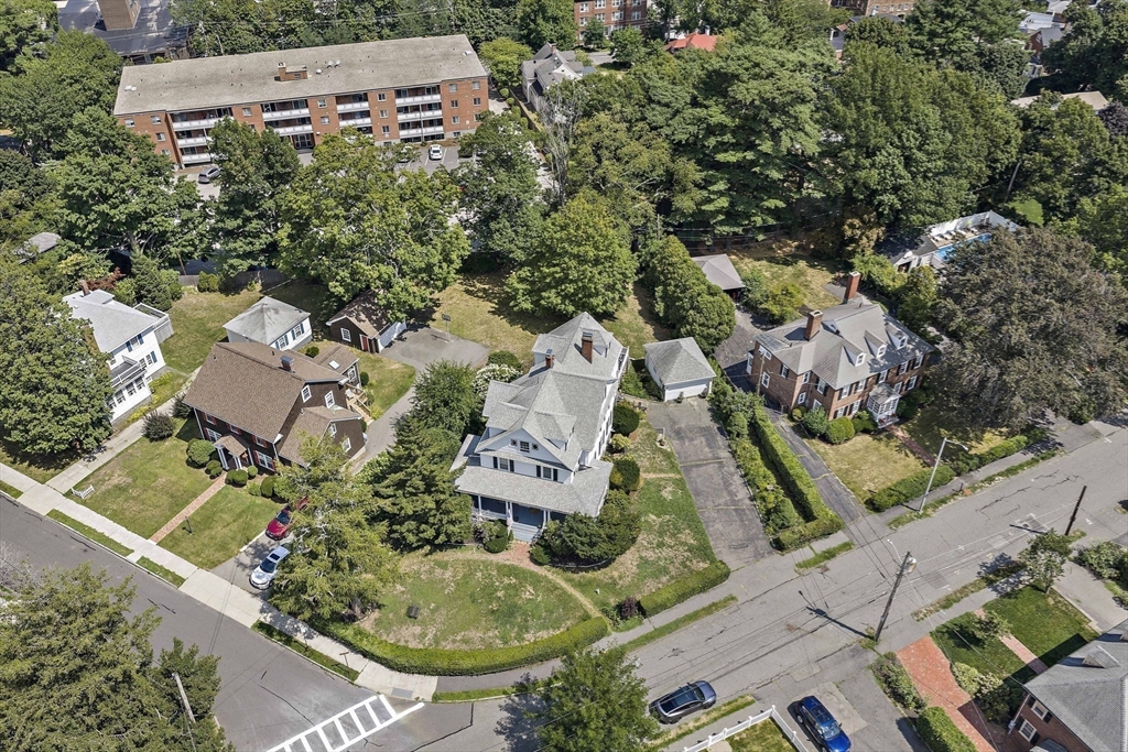 34 Avon Way