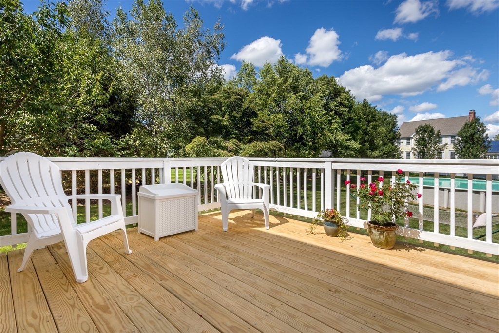 14 Orchard Ln
