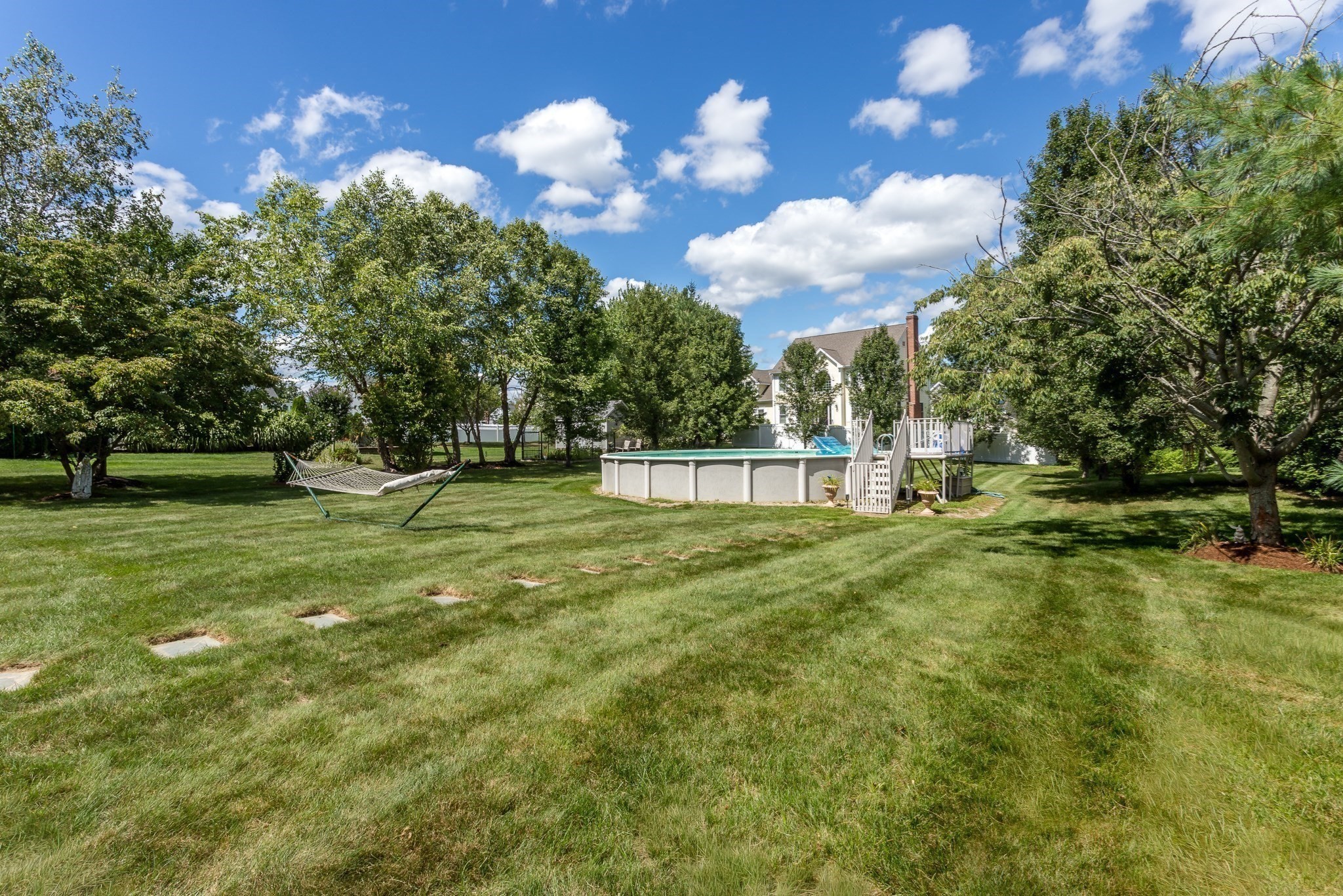 14 Orchard Ln