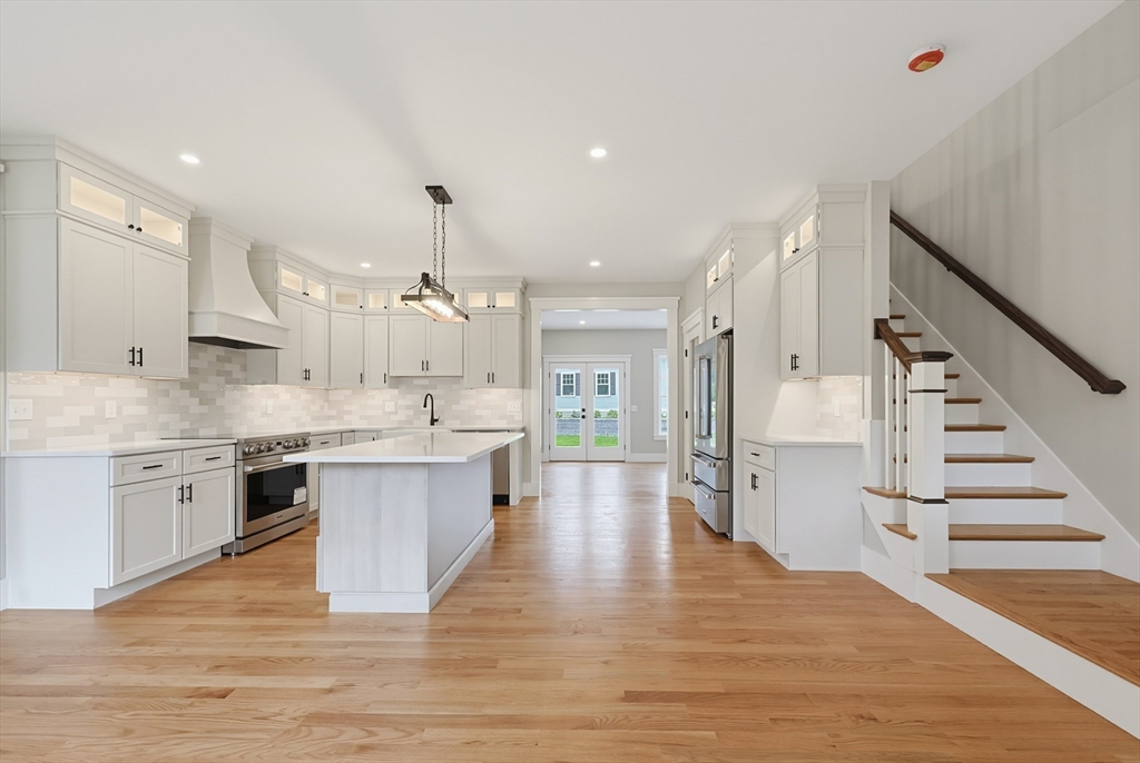 37 Poquanticut Ave # 37