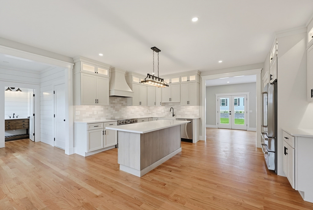 37 Poquanticut Ave # 37