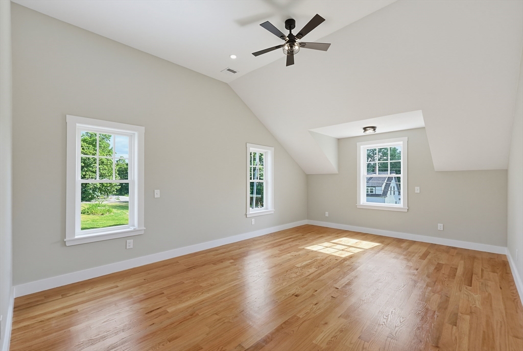 35 Poquanticut Ave # 35