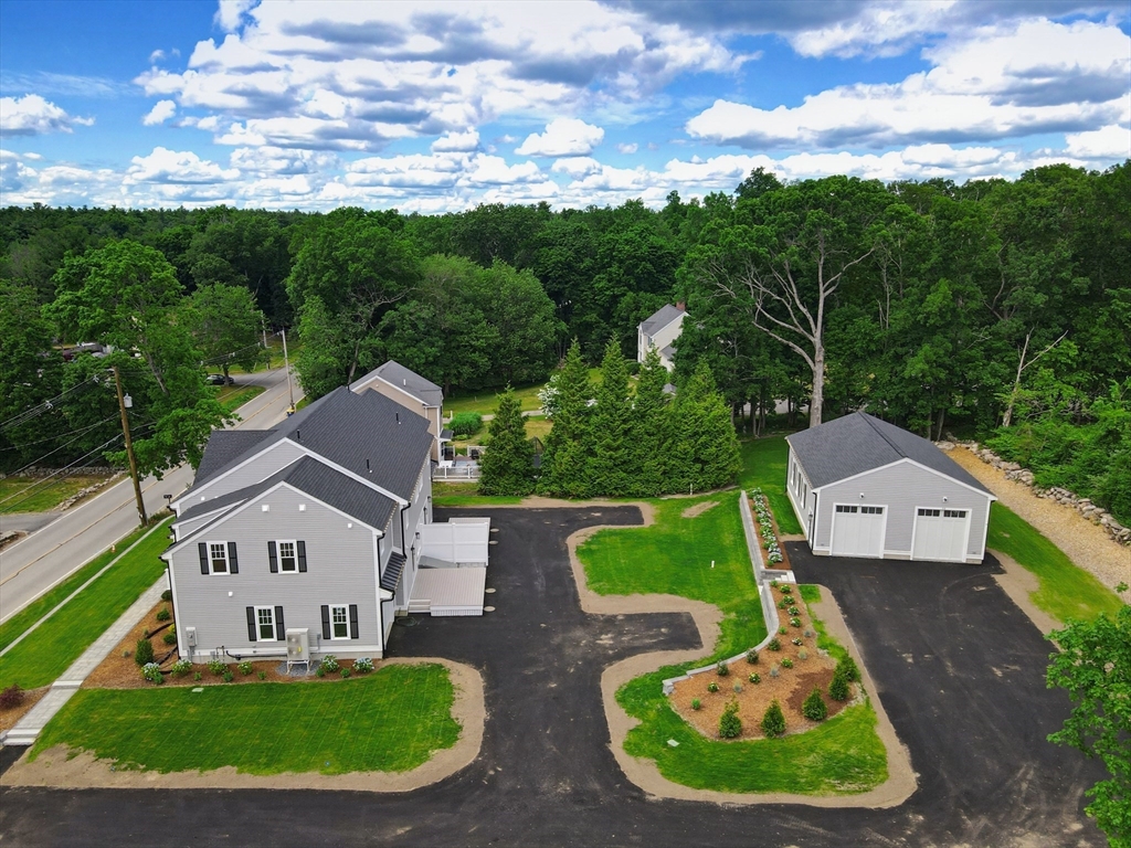35 Poquanticut Ave # 35