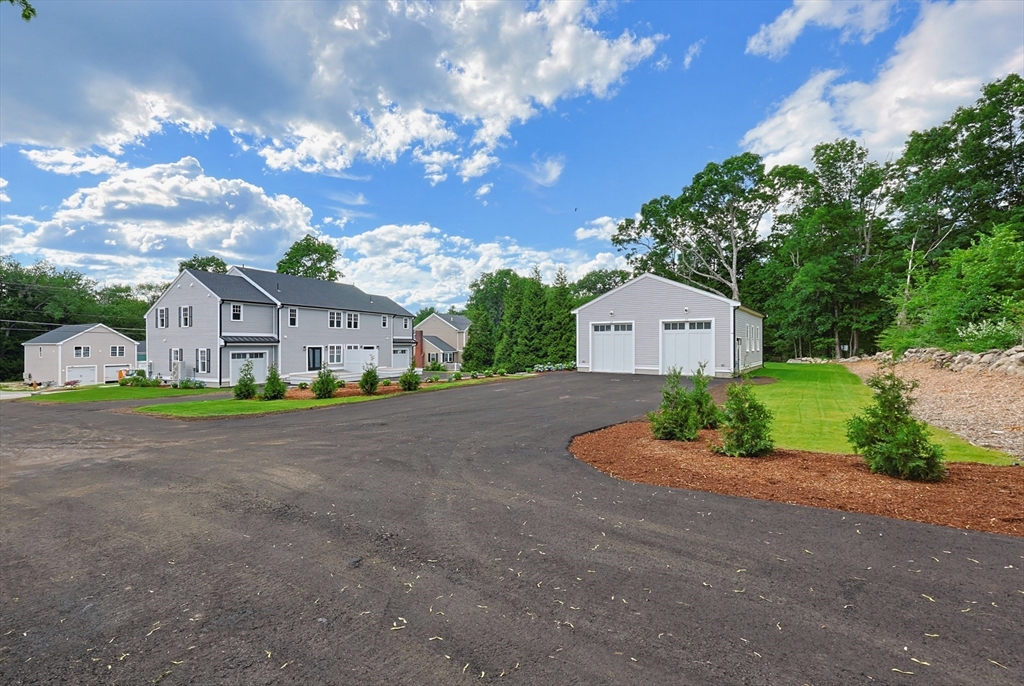 35 Poquanticut Ave # 35