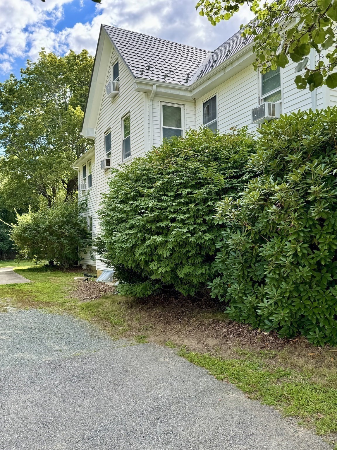 33 E Chestnut St