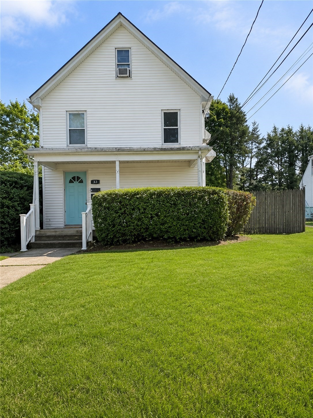 33 E Chestnut St