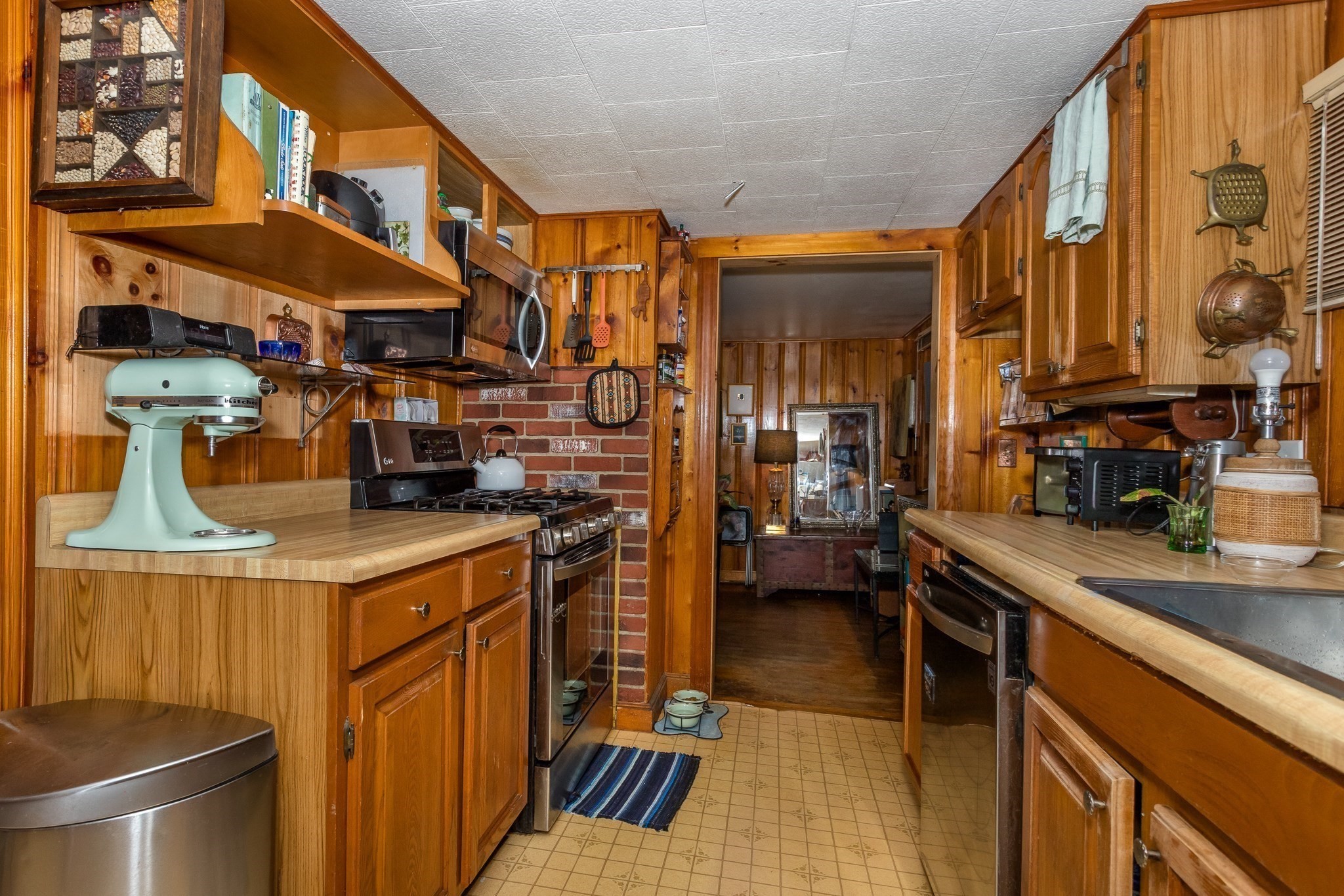 20 Crest Ave