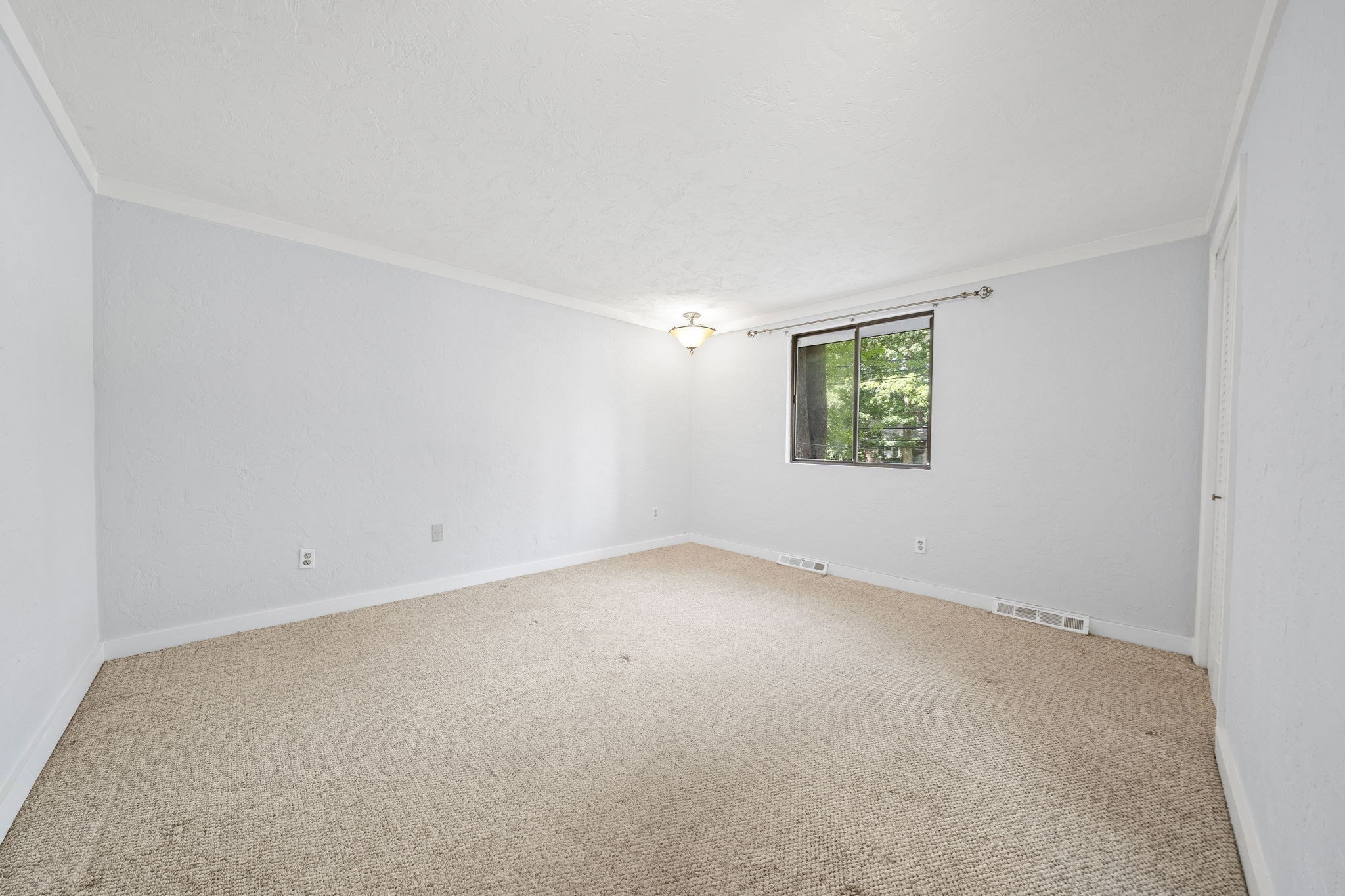26 Cedarcrest Rd