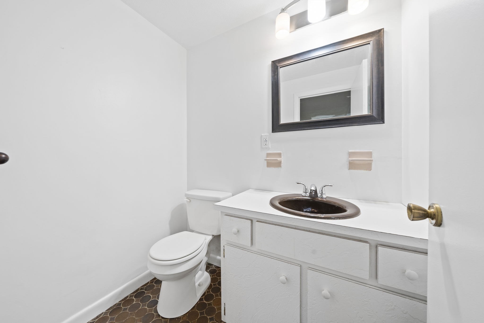 26 Cedarcrest Rd