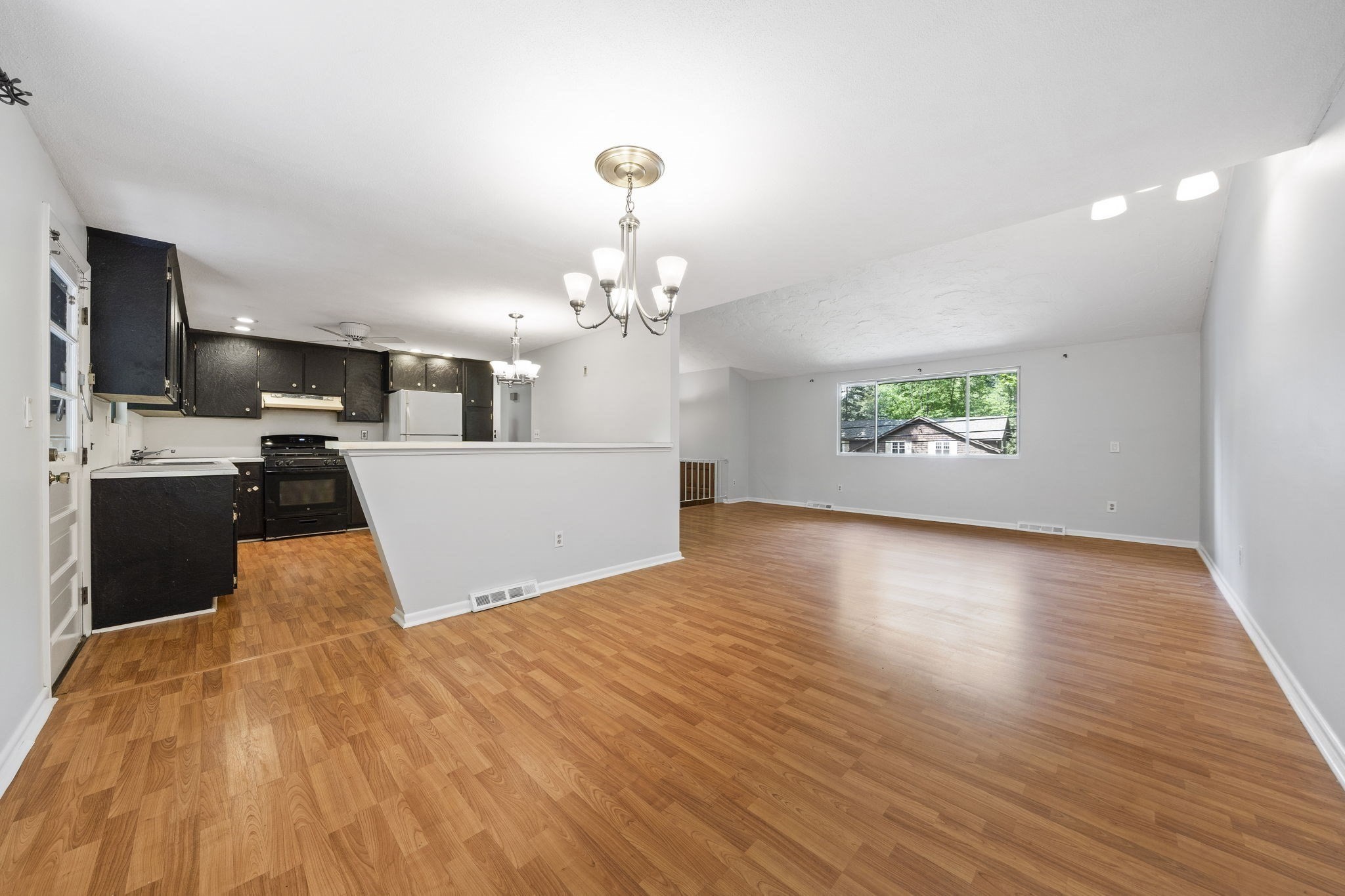 26 Cedarcrest Rd