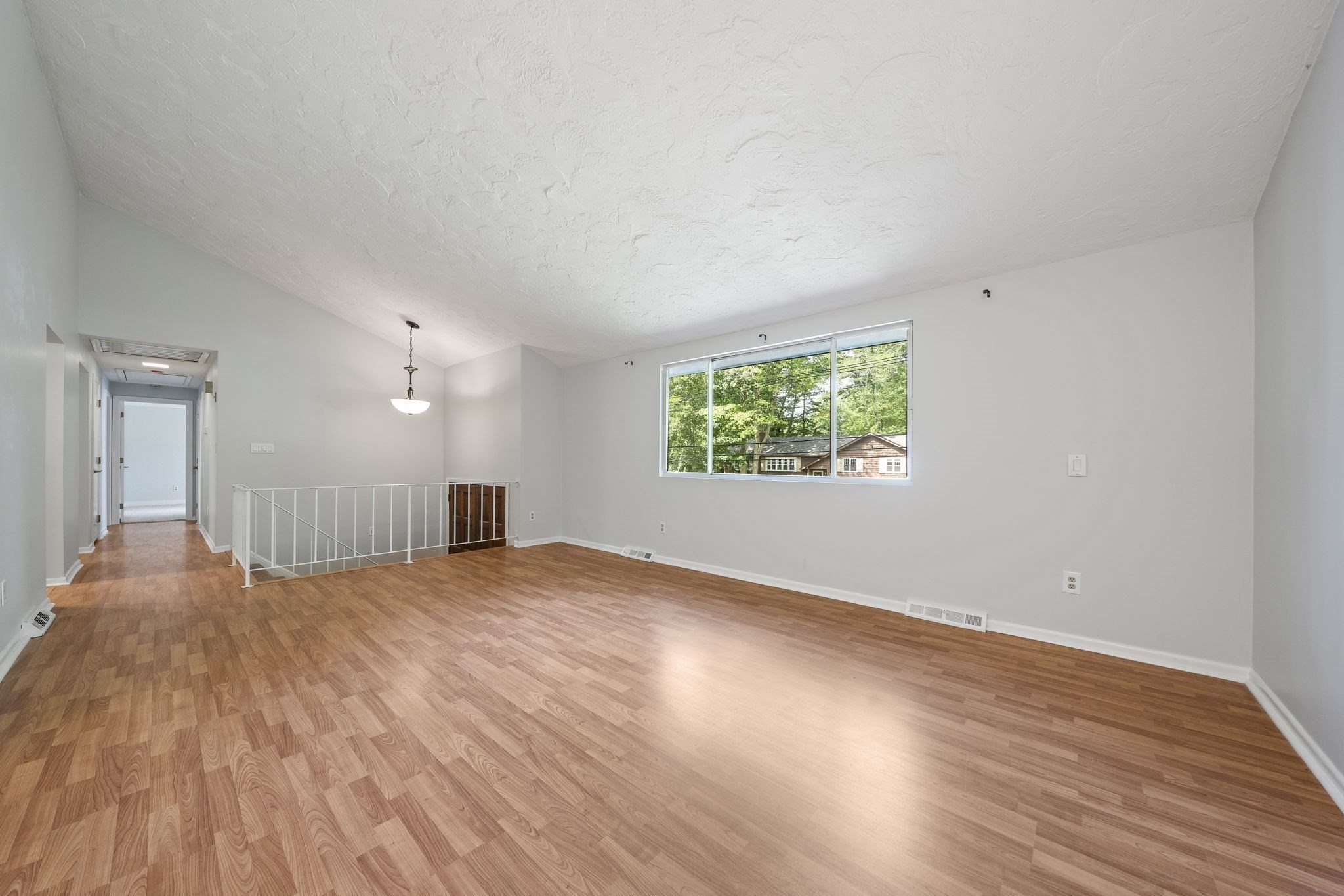 26 Cedarcrest Rd