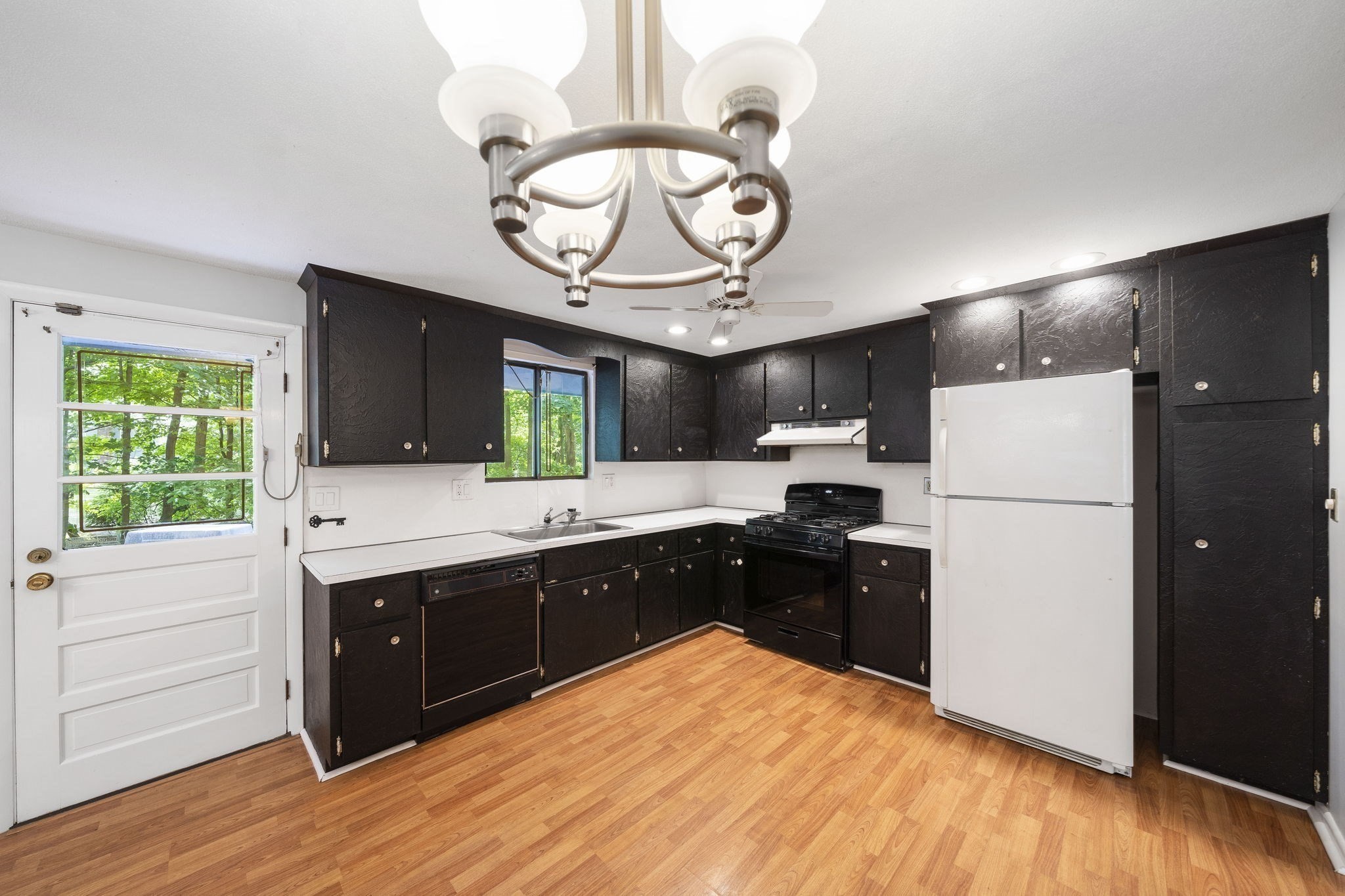 26 Cedarcrest Rd