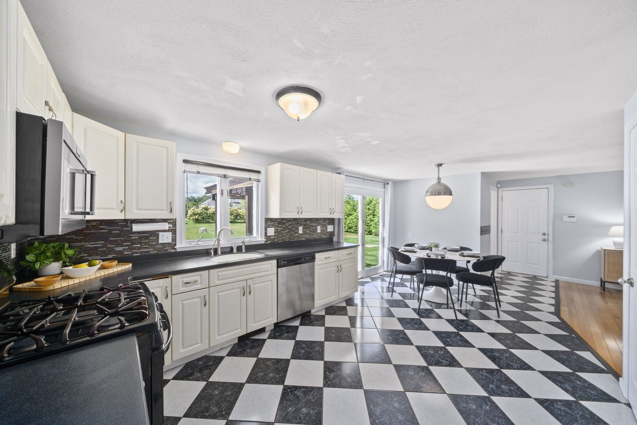 27 Sparrow Rd