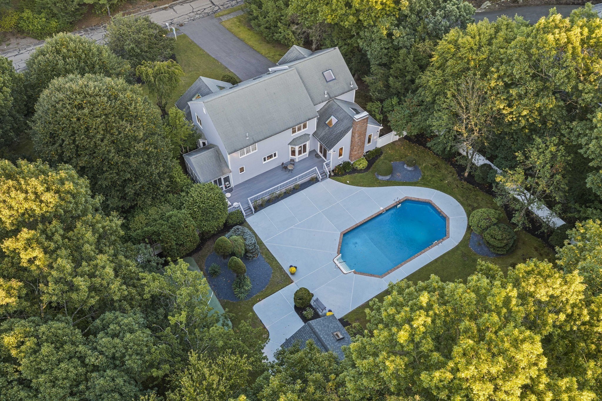42 Magnolia Rd