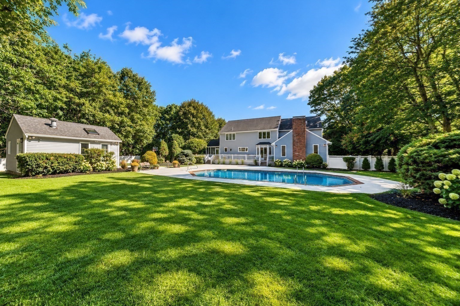 42 Magnolia Rd